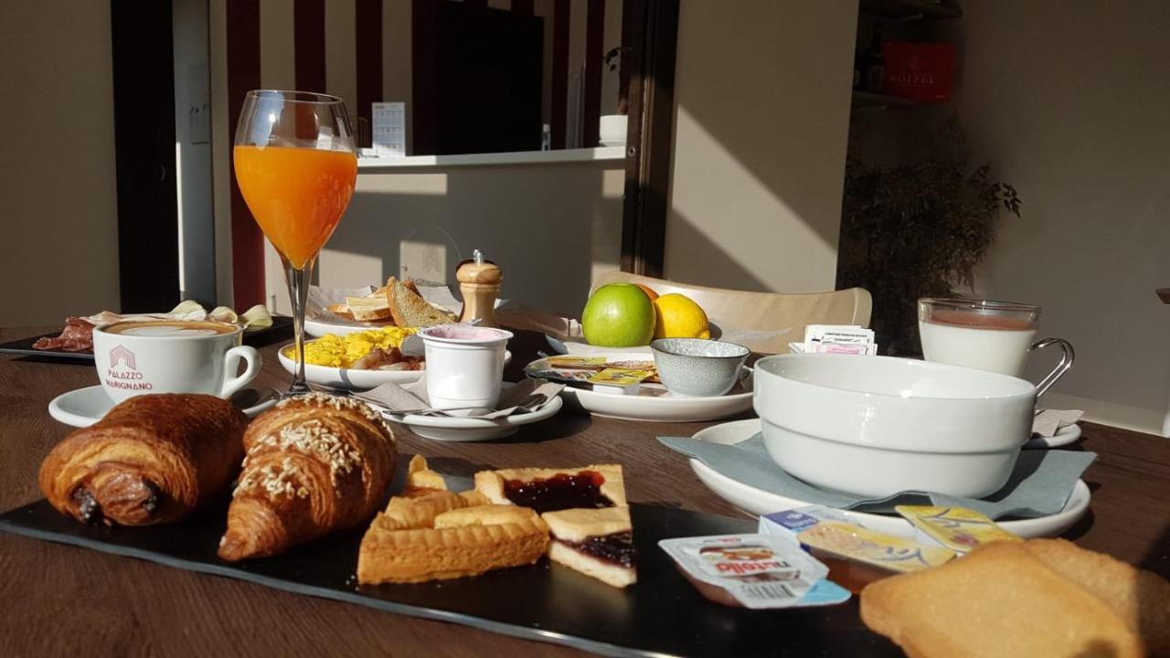 Palazzo Marignano Hotel Melegnano Eksteriør bilde