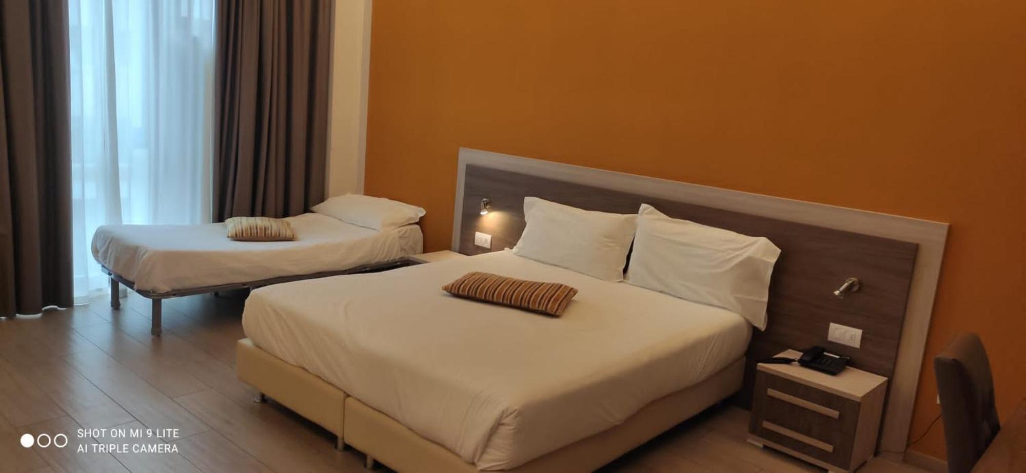 Palazzo Marignano Hotel Melegnano Eksteriør bilde