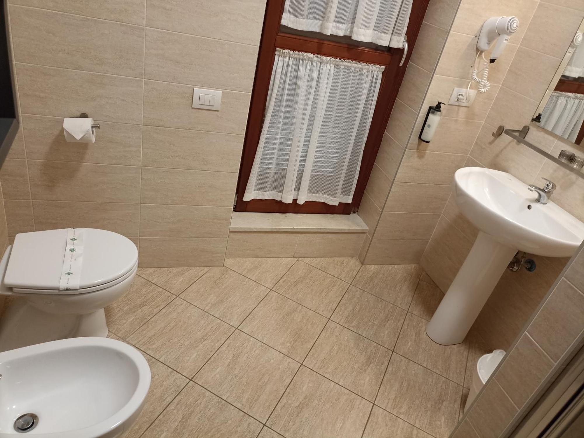 Palazzo Marignano Hotel Melegnano Eksteriør bilde