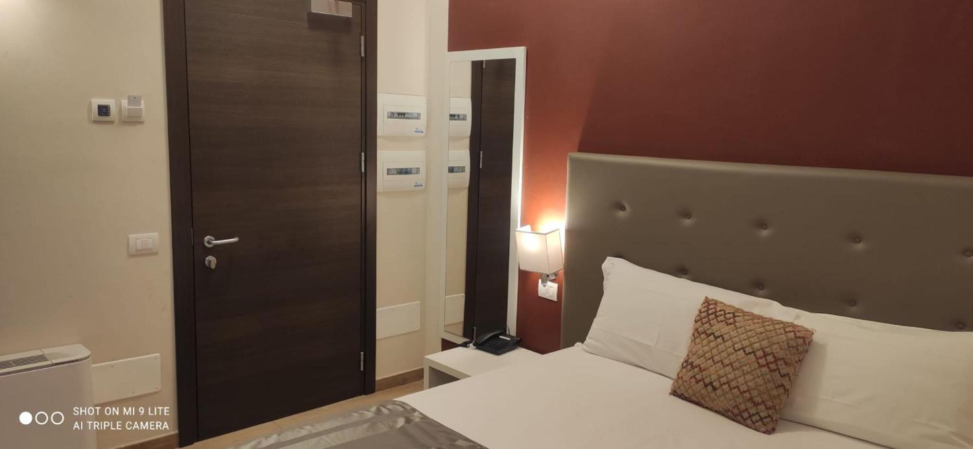Palazzo Marignano Hotel Melegnano Eksteriør bilde