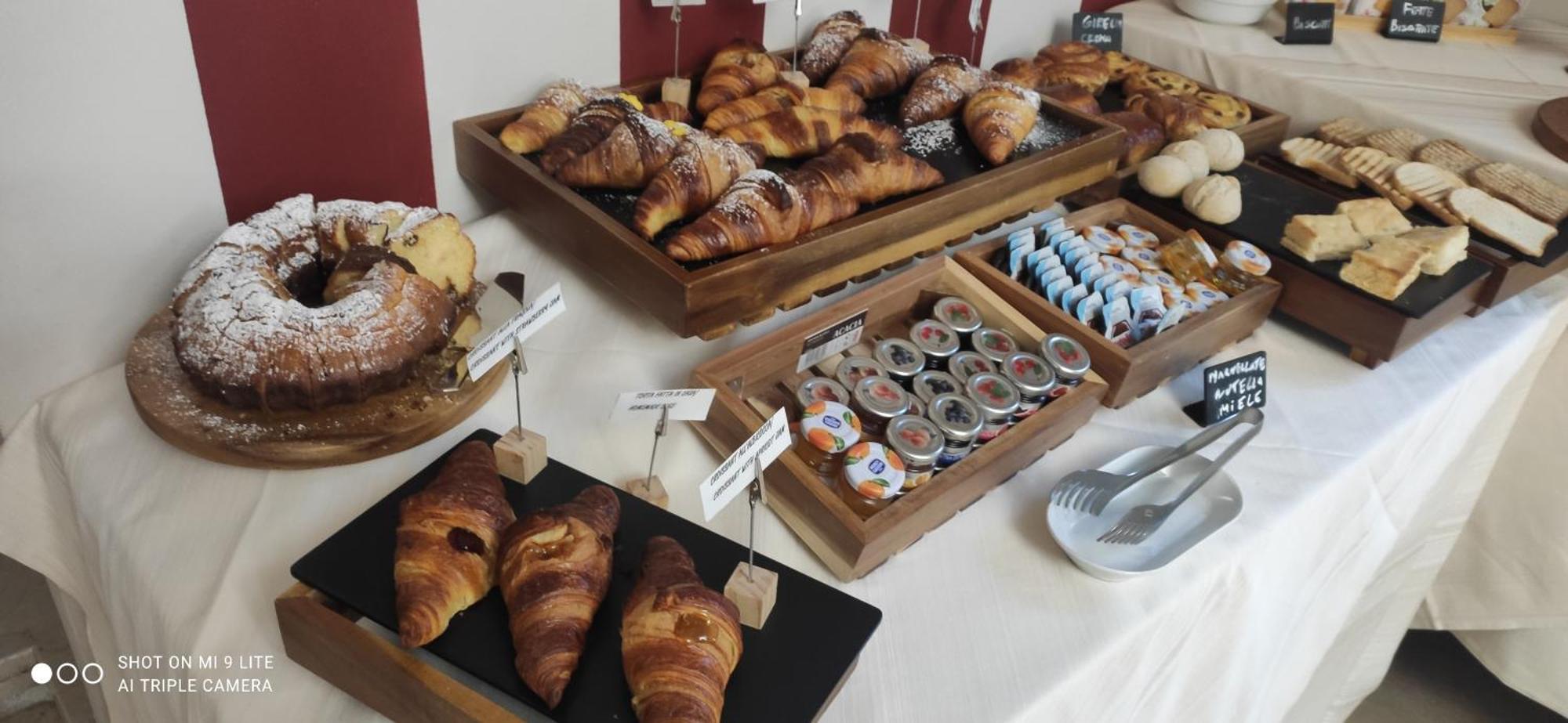 Palazzo Marignano Hotel Melegnano Eksteriør bilde