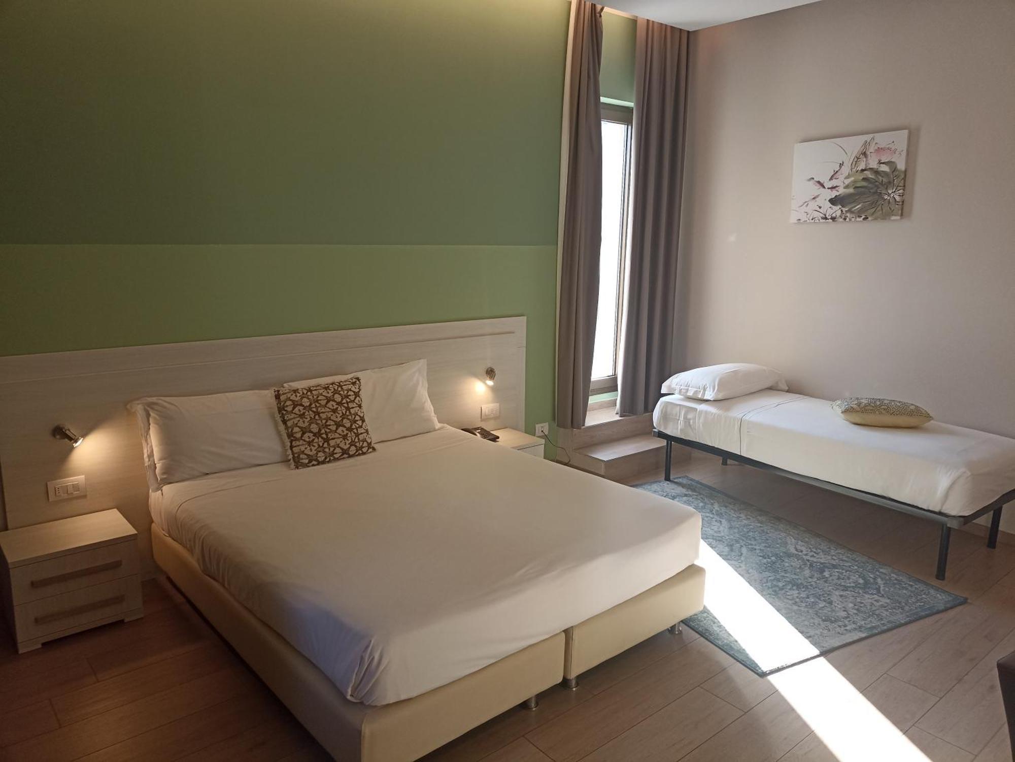 Palazzo Marignano Hotel Melegnano Eksteriør bilde