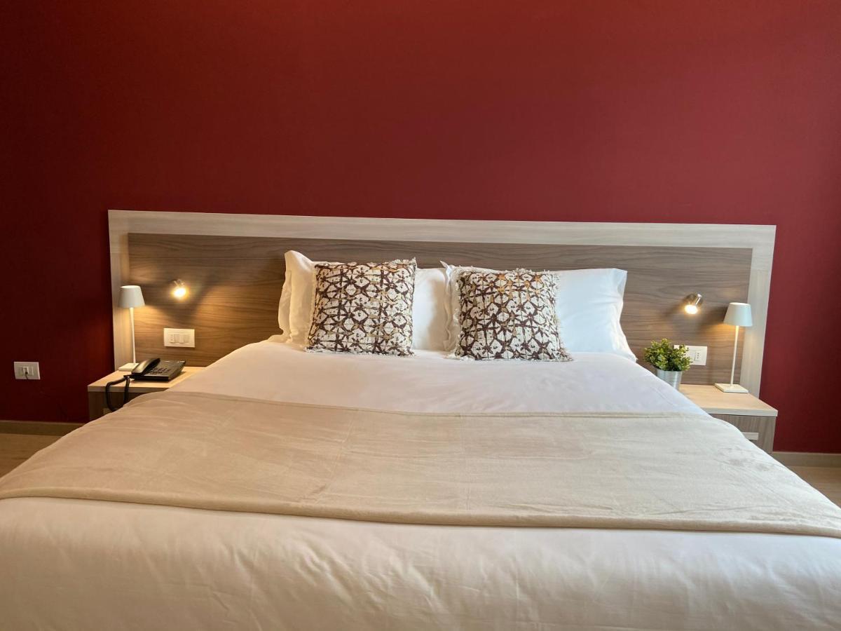 Palazzo Marignano Hotel Melegnano Eksteriør bilde